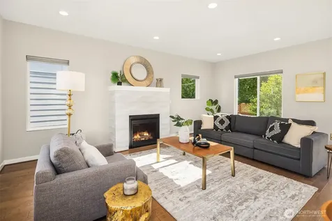 2768 SW Holden Street Seattle WA 98126