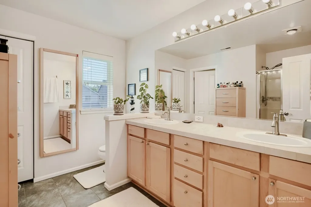 6231 Park Street E Fife WA 98424