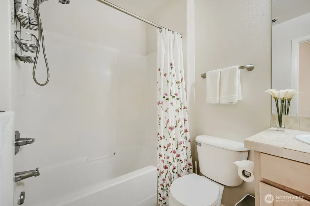 6231 Park Street E Fife WA 98424