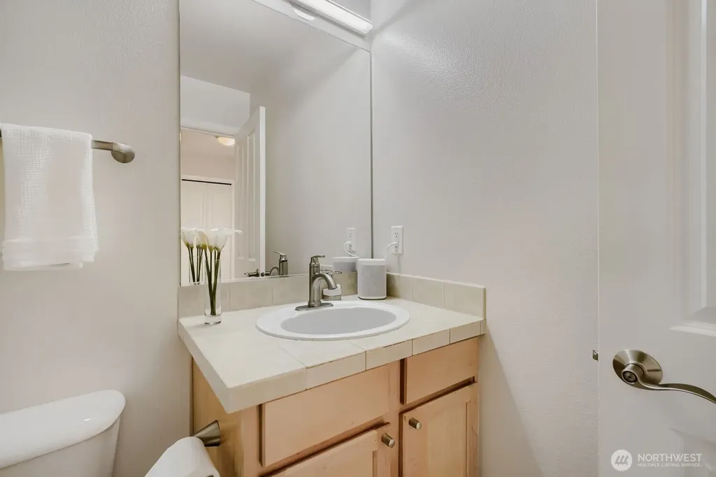 6231 Park Street E Fife WA 98424