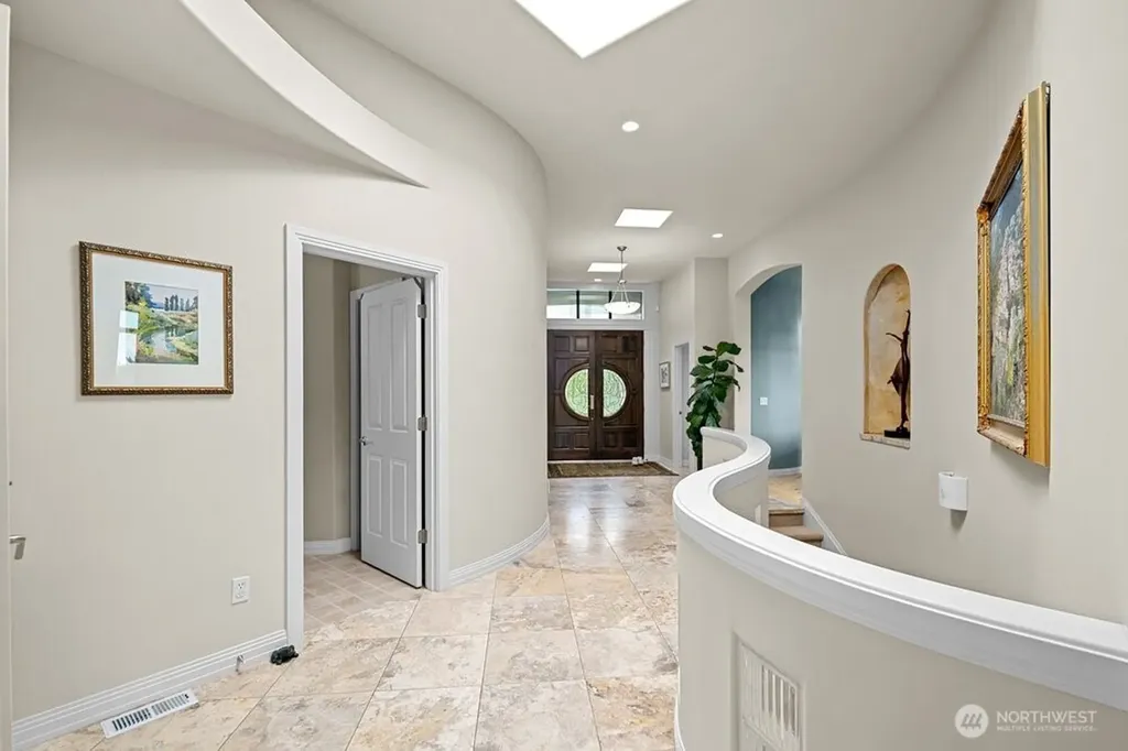 7619 115th Place NE Kirkland WA 98033
