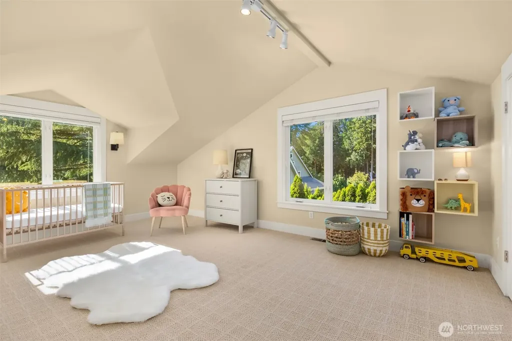 6575 NE Honeysuckle Lane Bainbridge Island WA 98110