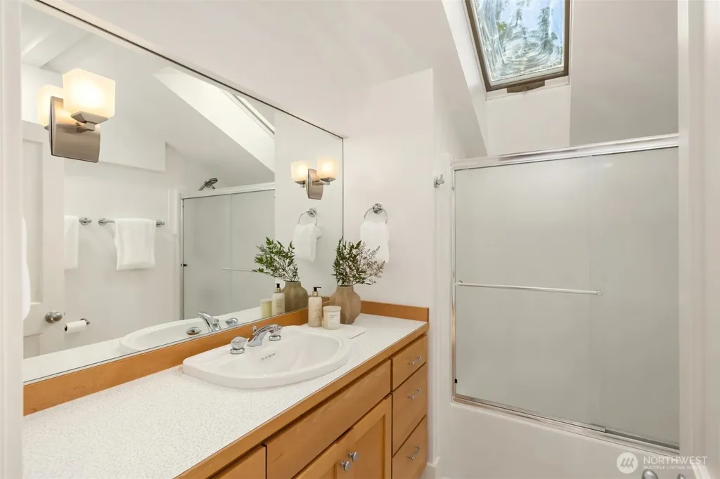 6575 NE Honeysuckle Lane Bainbridge Island WA 98110