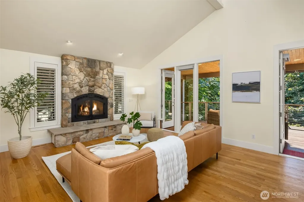 6575 NE Honeysuckle Lane Bainbridge Island WA 98110