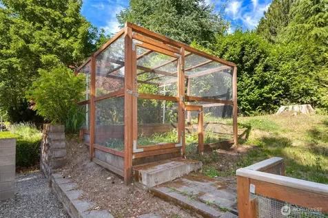 6575 NE Honeysuckle Lane Bainbridge Island WA 98110