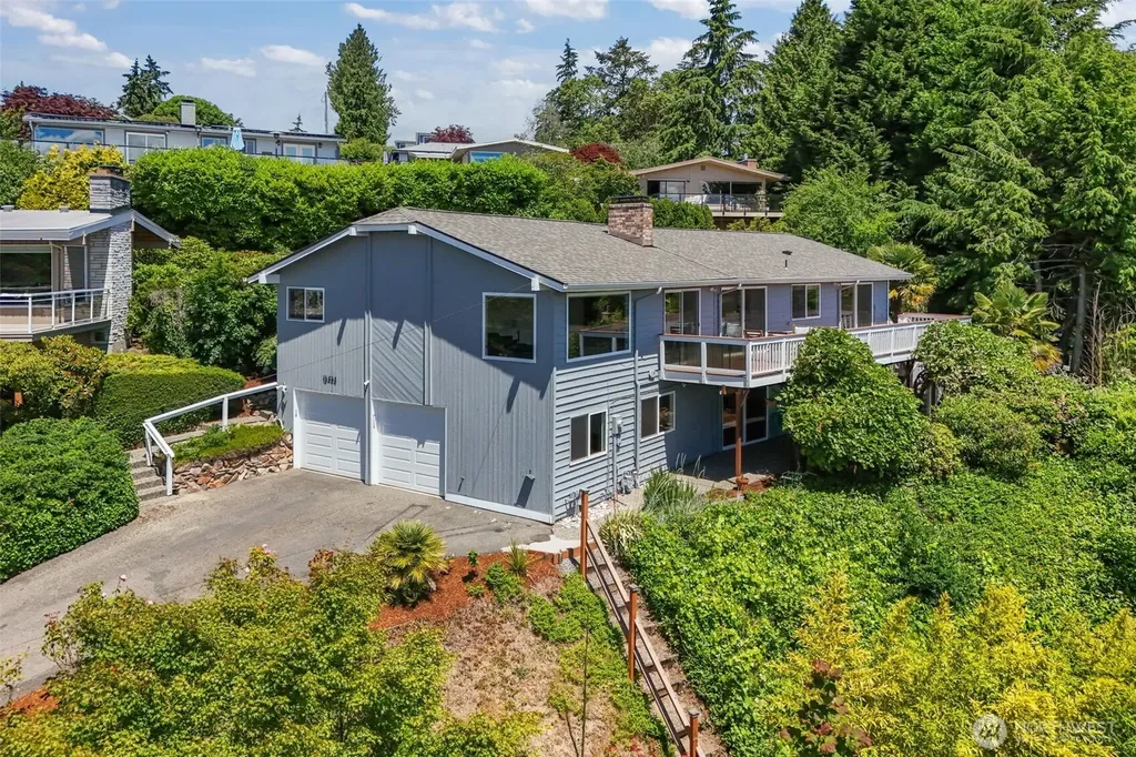 16434 9th Avenue SW Burien WA 98166