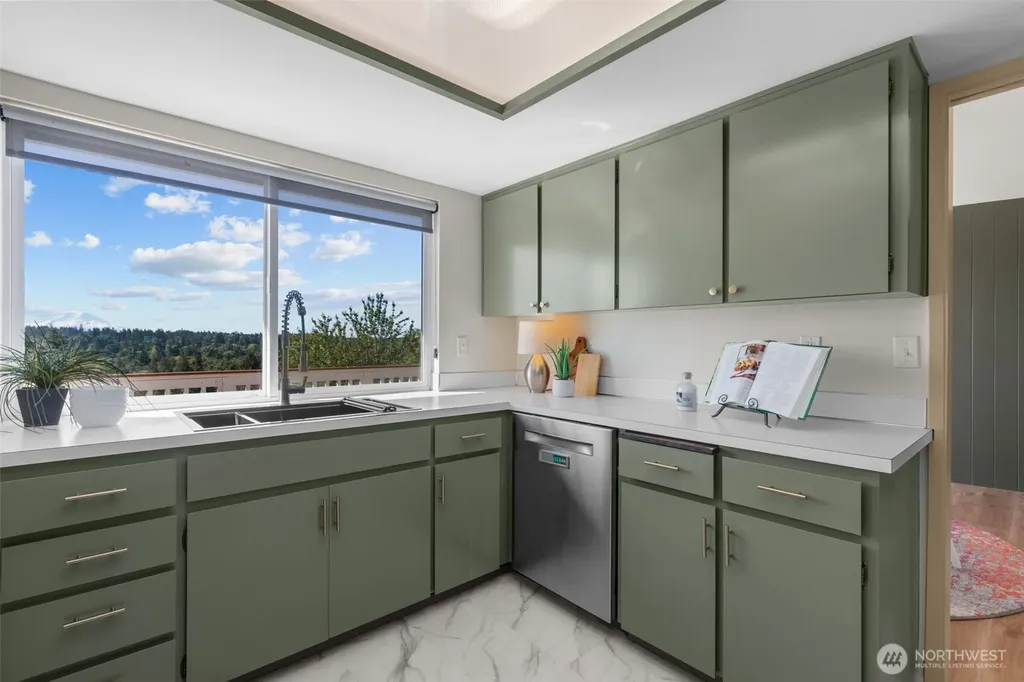 16434 9th Avenue SW Burien WA 98166