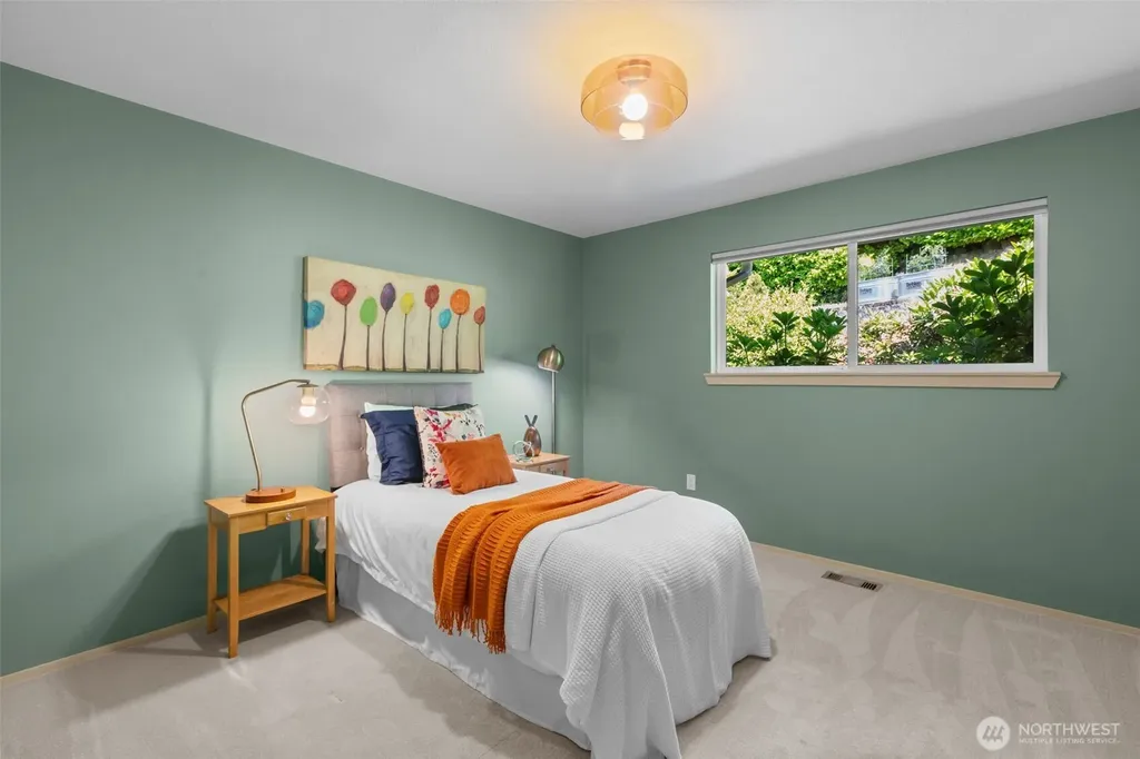 16434 9th Avenue SW Burien WA 98166