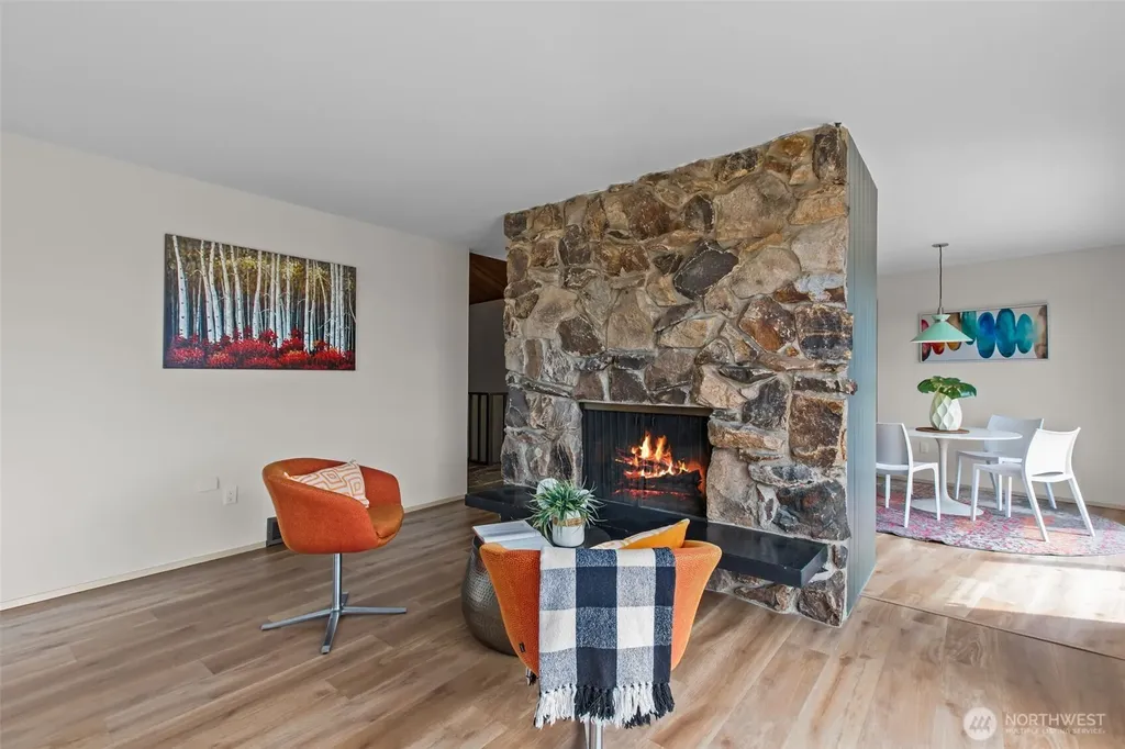 16434 9th Avenue SW Burien WA 98166