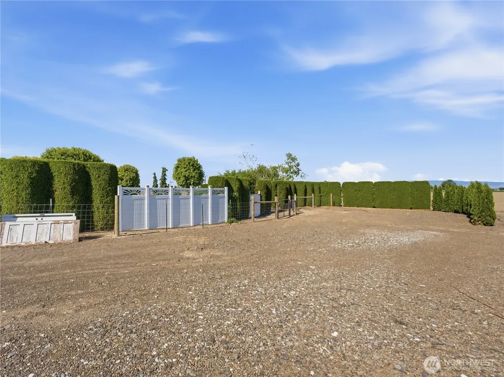 14768 Road 7 NW Quincy WA 98848