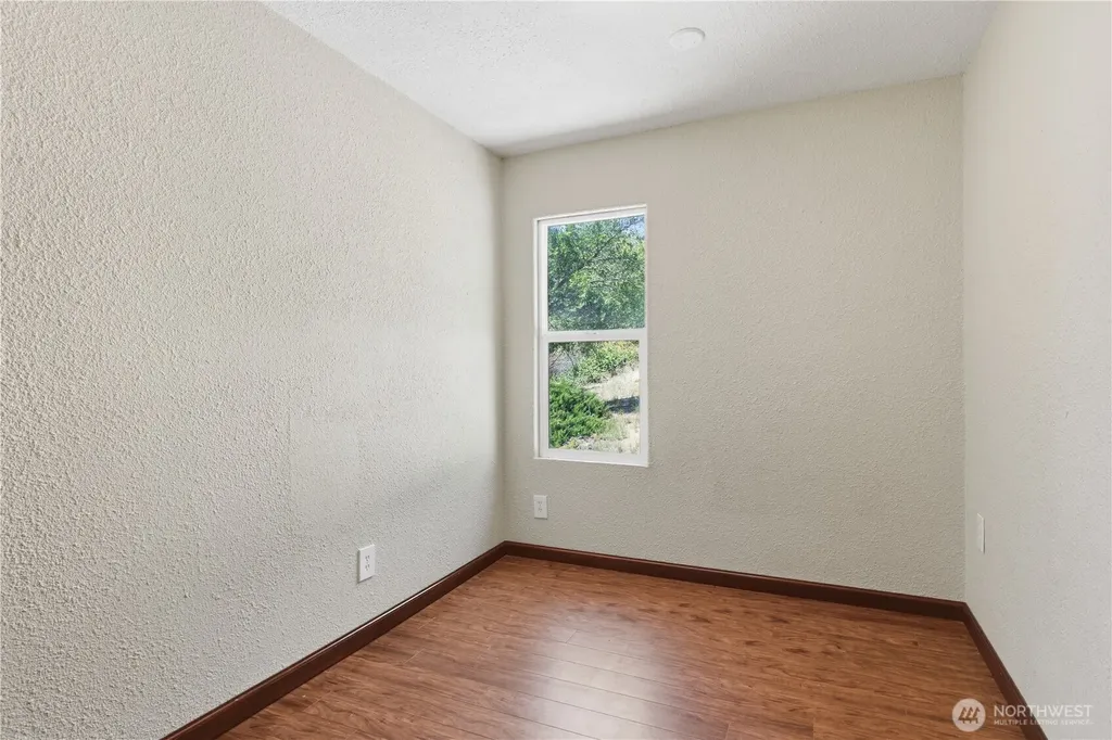 410 W Bartlett Street Omak WA 98841