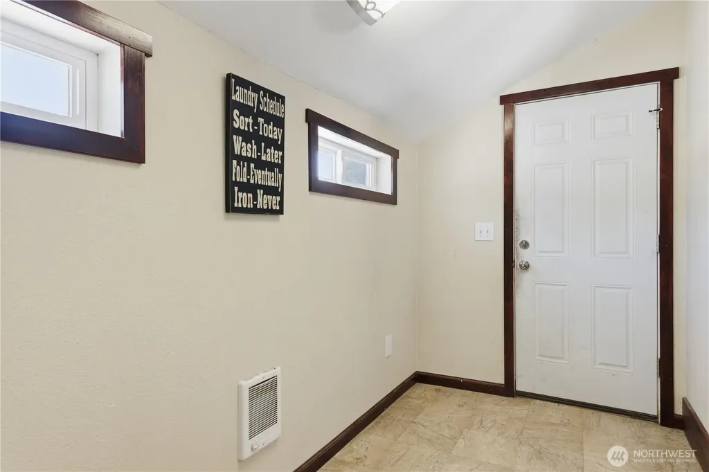 410 W Bartlett Street Omak WA 98841