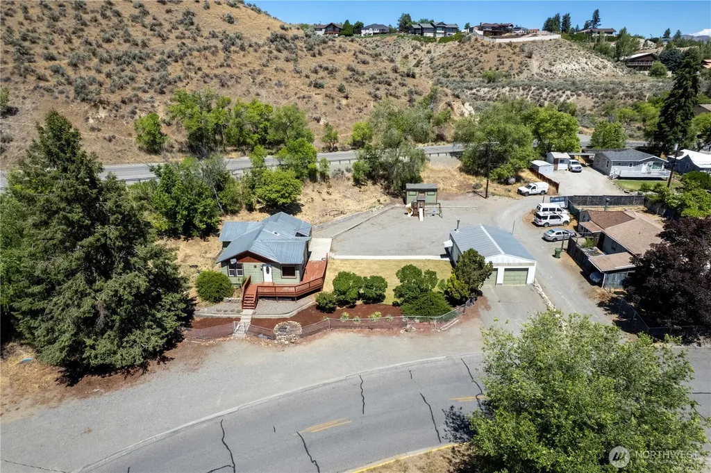 410 W Bartlett Street Omak WA 98841