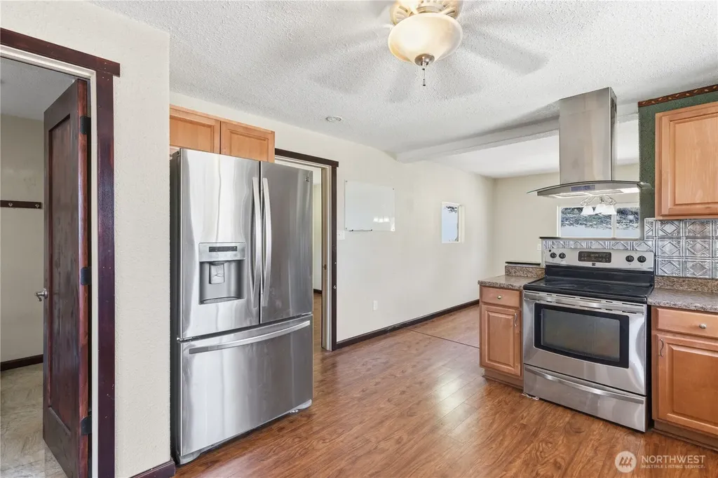 410 W Bartlett Street Omak WA 98841