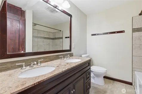410 W Bartlett Street Omak WA 98841