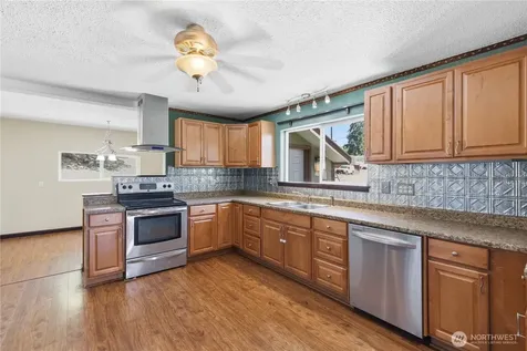410 W Bartlett Street Omak WA 98841