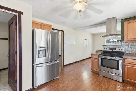 410 W Bartlett Street Omak WA 98841