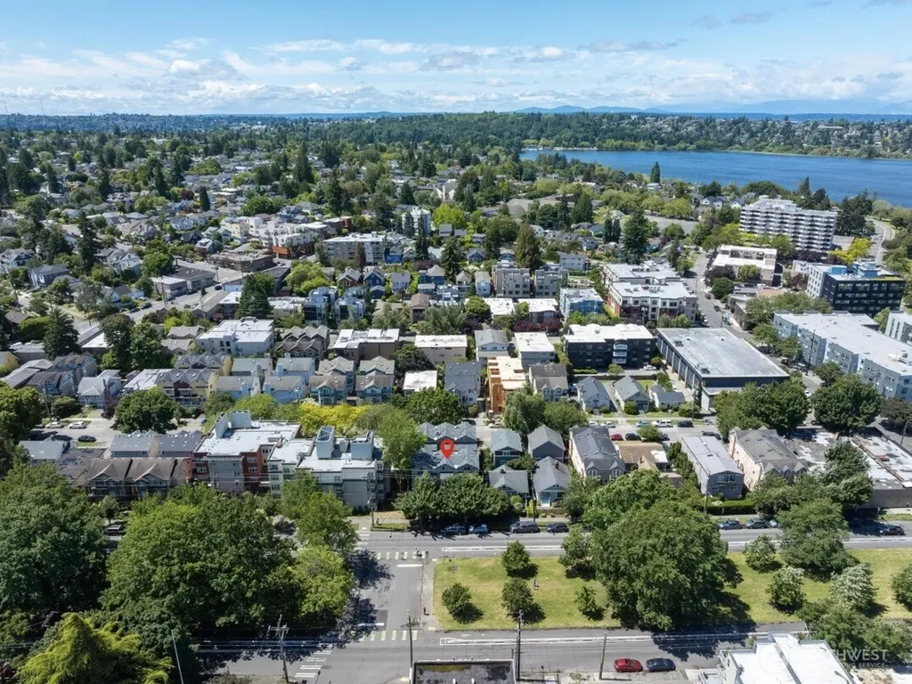 443 NE Ravenna Boulevard Seattle WA 98115