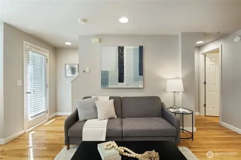 443 NE Ravenna Boulevard Seattle WA 98115