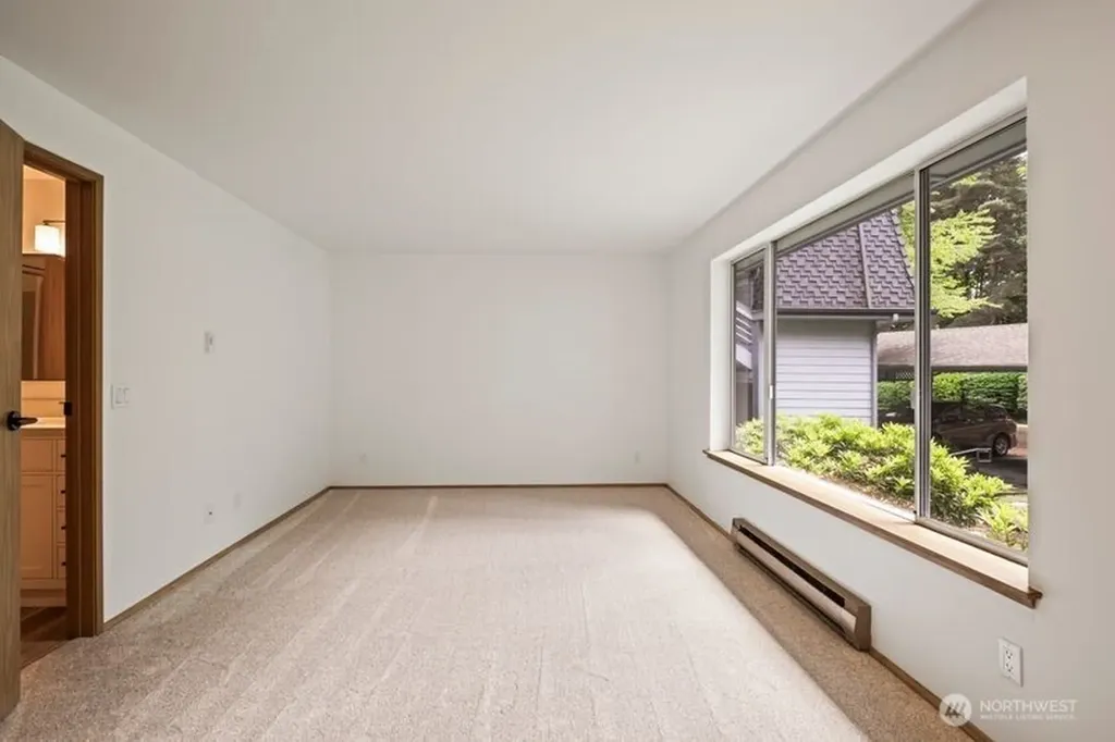 9912 NE 142 Place Kirkland WA 98034