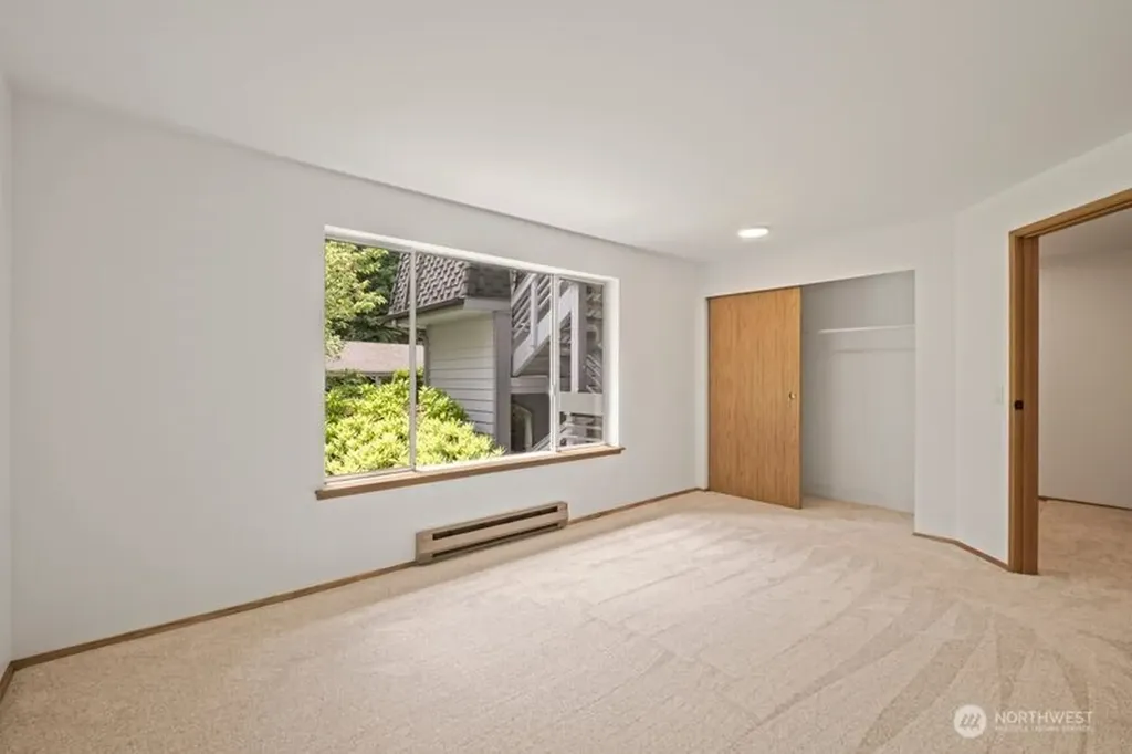 9912 NE 142 Place Kirkland WA 98034