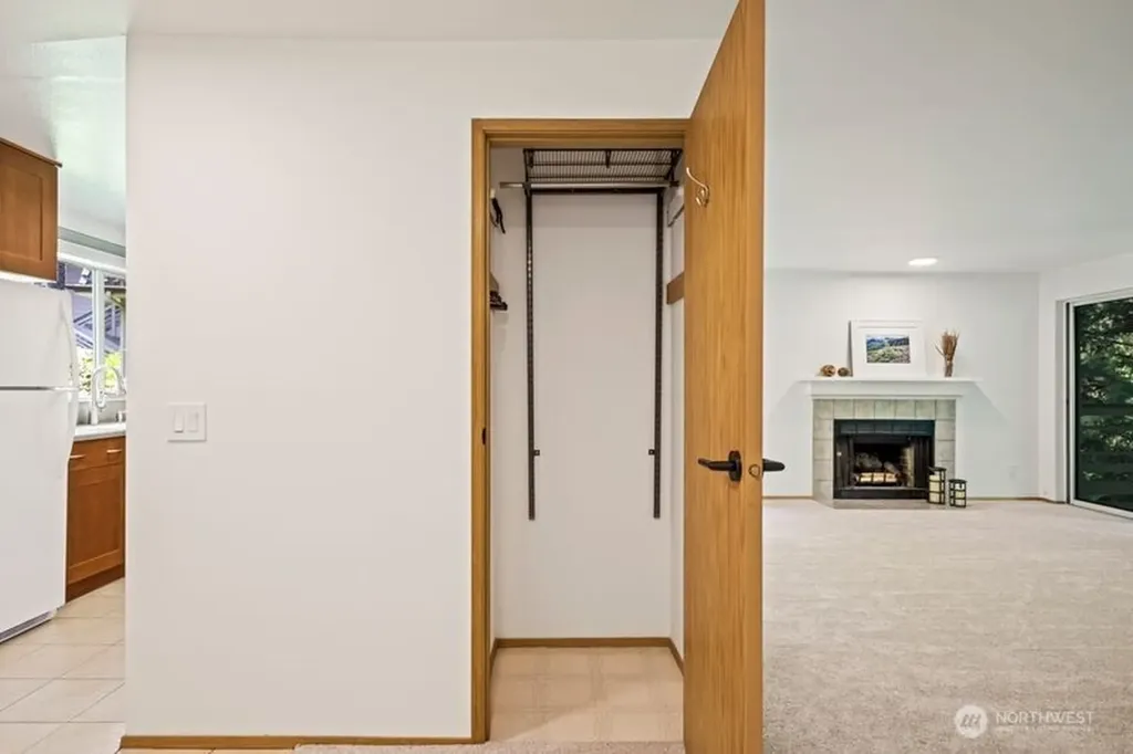 9912 NE 142 Place Kirkland WA 98034