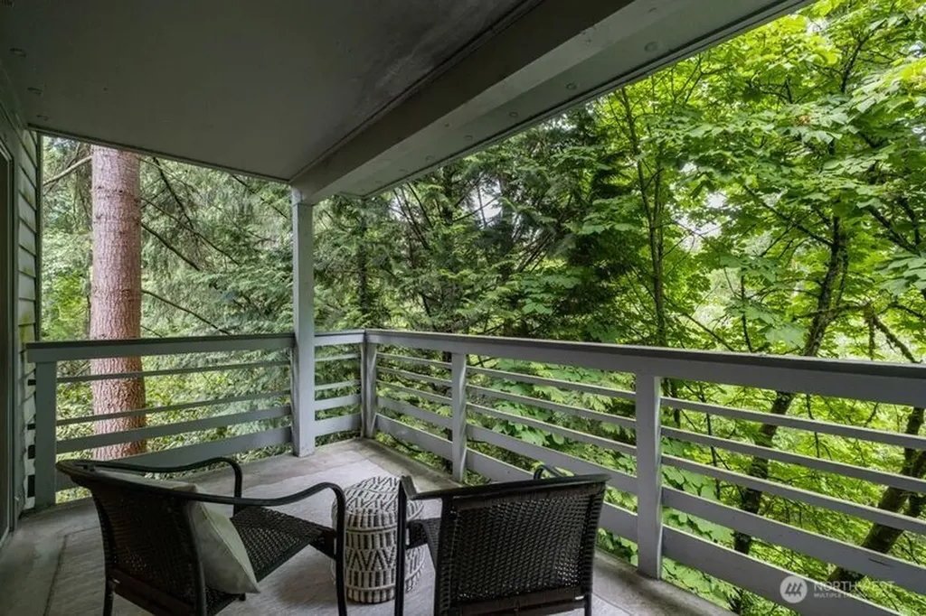 9912 NE 142 Place Kirkland WA 98034