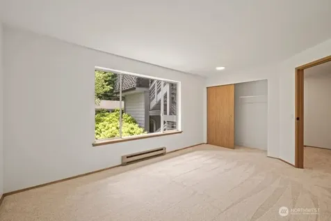9912 NE 142 Place Kirkland WA 98034