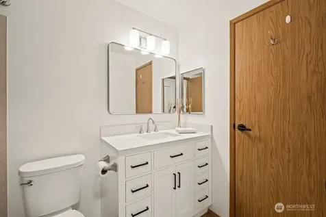 9912 NE 142 Place Kirkland WA 98034