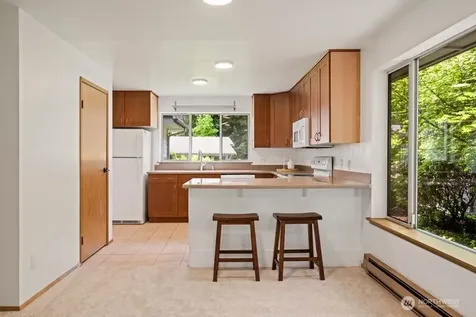 9912 NE 142 Place Kirkland WA 98034