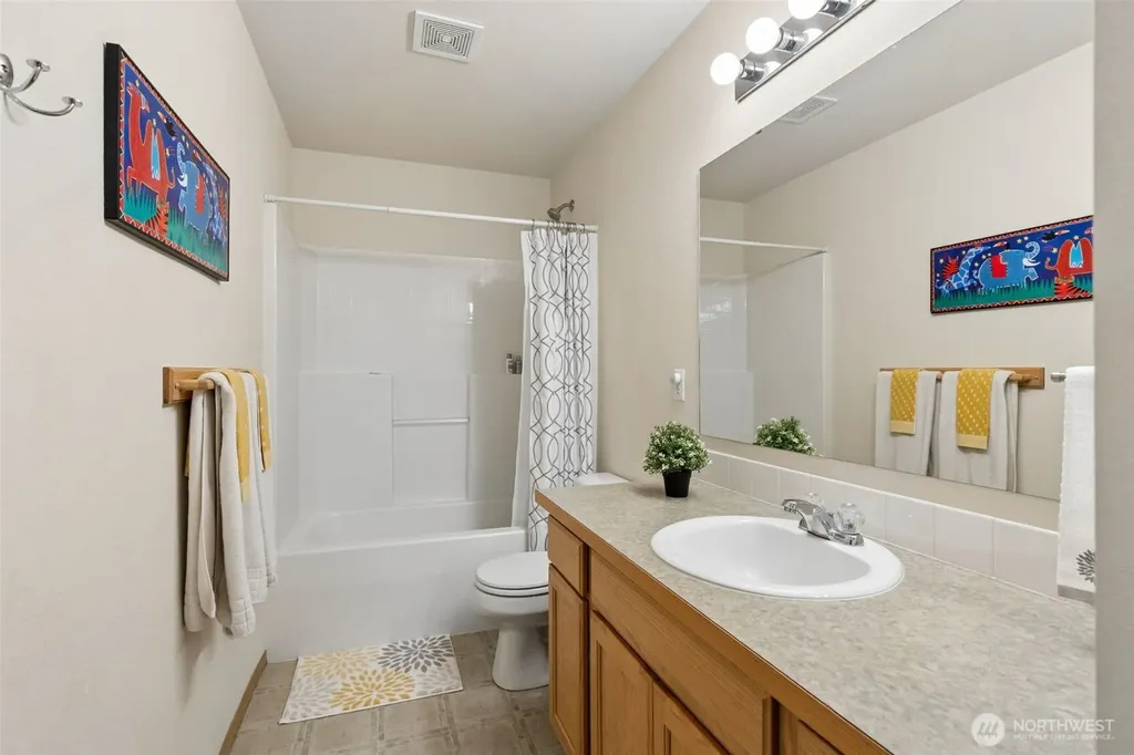 1615 Derby Lane SE Tumwater WA 98501