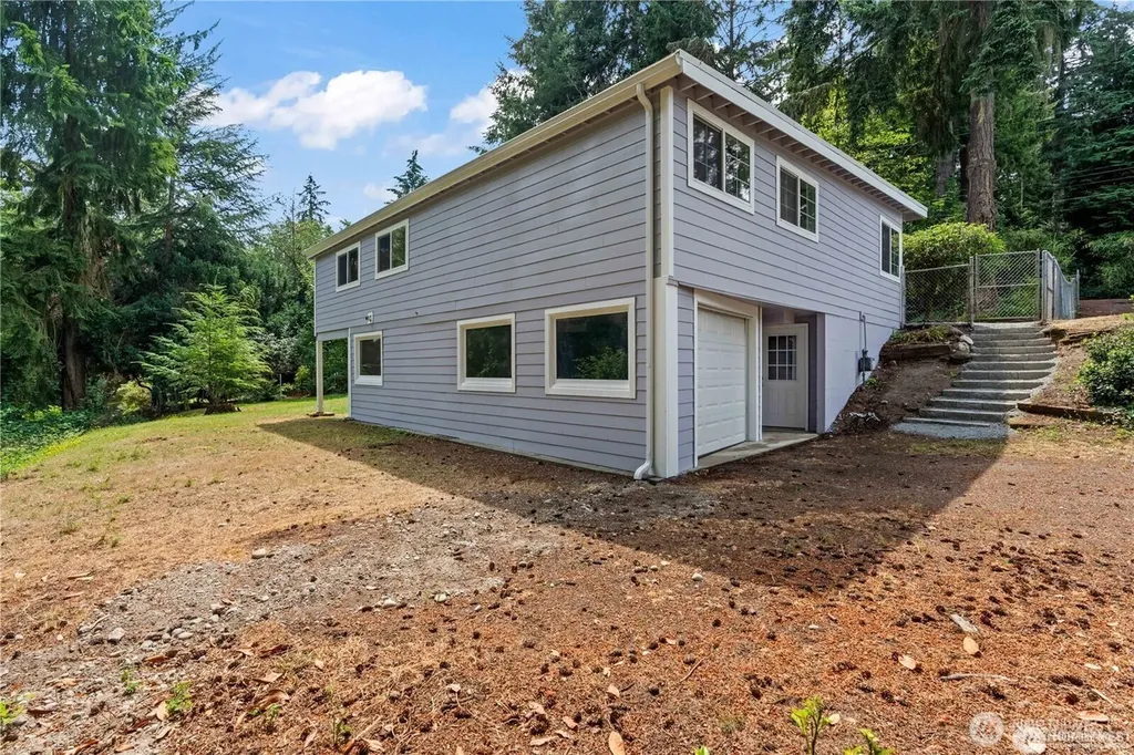 2749 Parkway Drive W University Place WA 98466