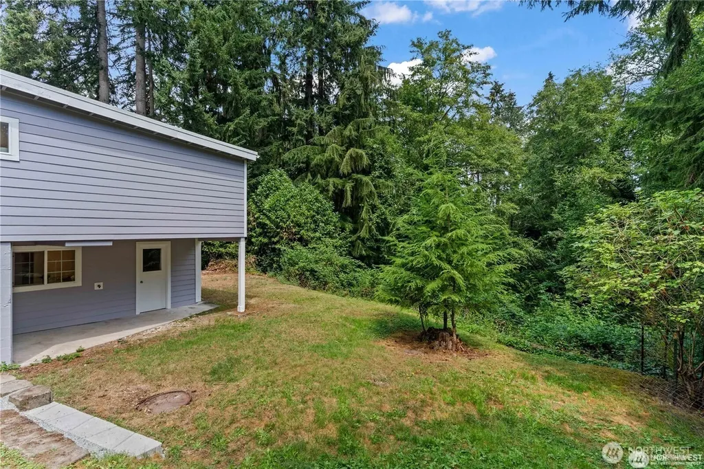 2749 Parkway Drive W University Place WA 98466