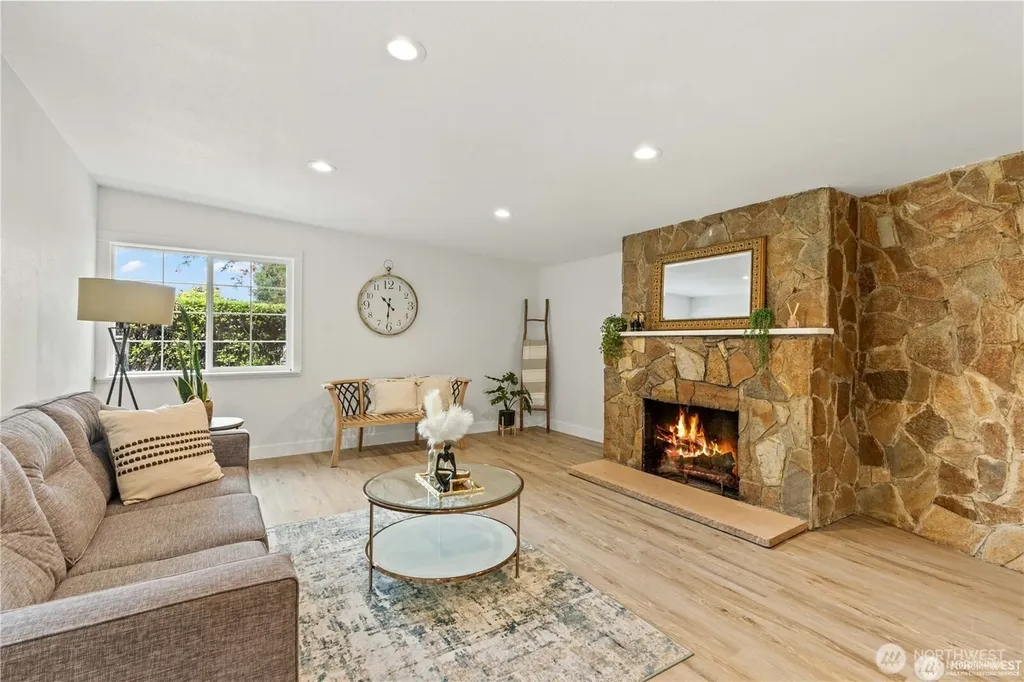 2749 Parkway Drive W University Place WA 98466