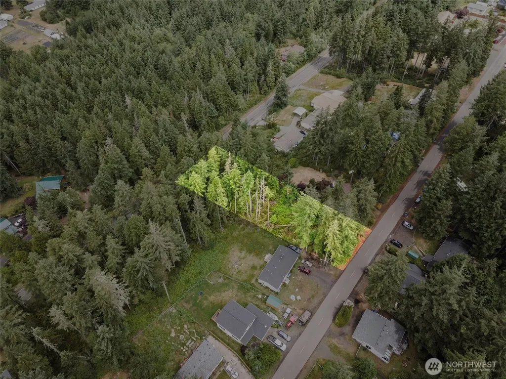 1870 E Trails End Drive Belfair WA 98528