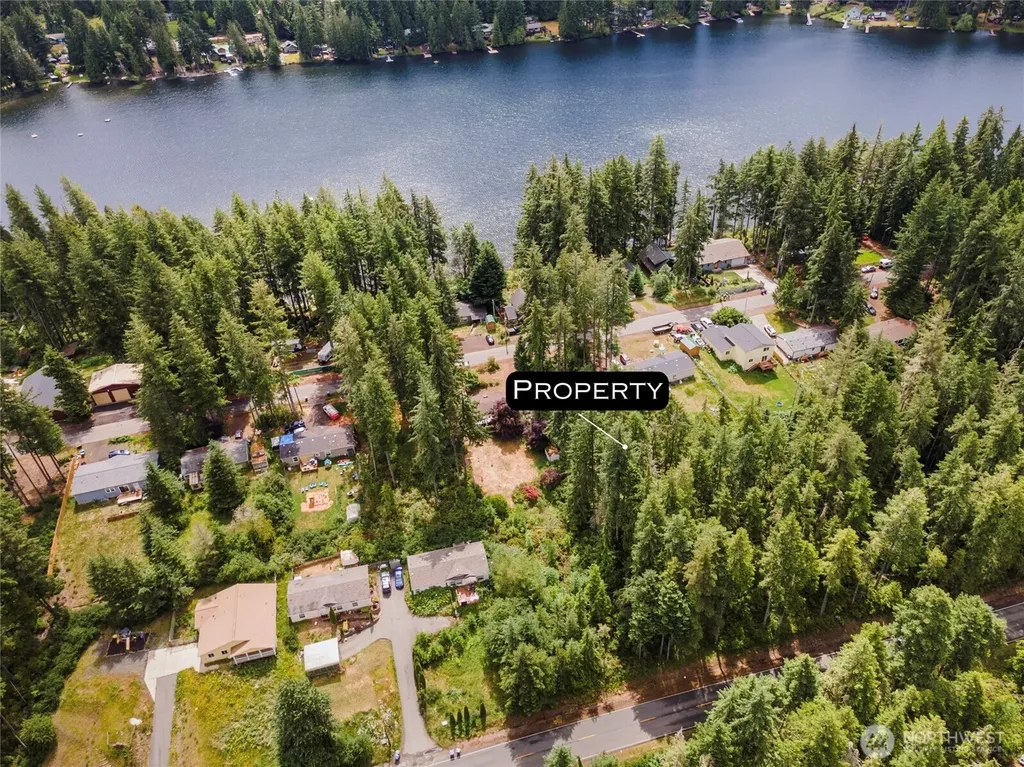 1870 E Trails End Drive Belfair WA 98528