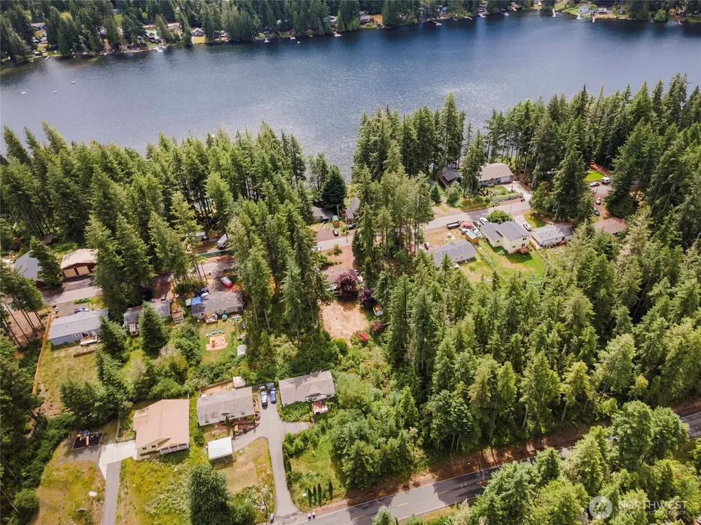 1870 E Trails End Drive Belfair WA 98528