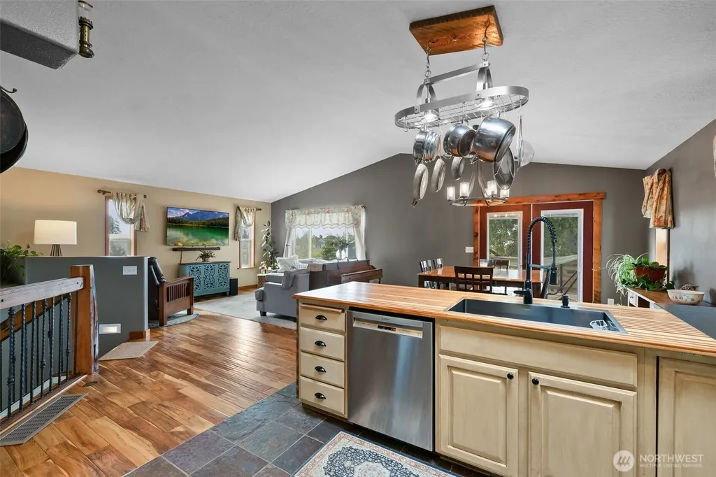 506 Cambridge Lane Cheney WA 99004