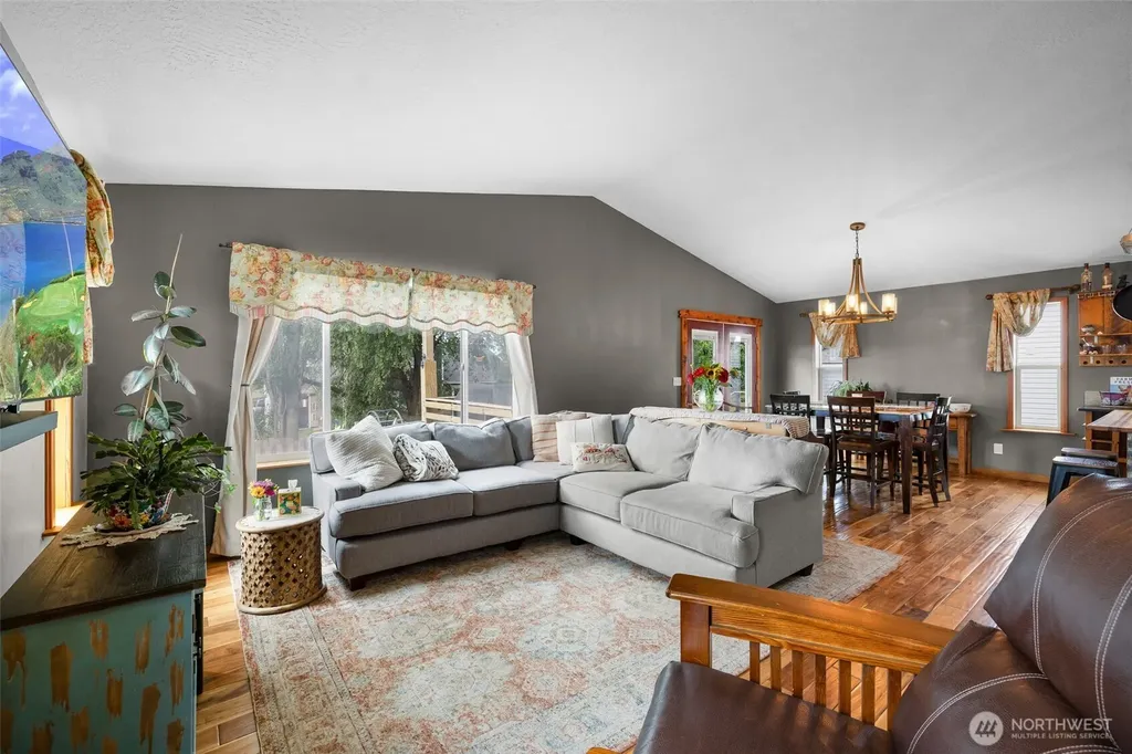 506 Cambridge Lane Cheney WA 99004