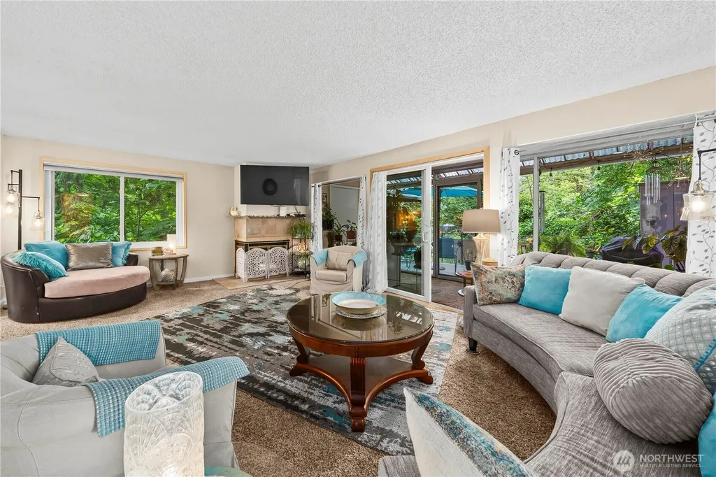 10430 Gravelly Lake Drive SW Lakewood WA 98499