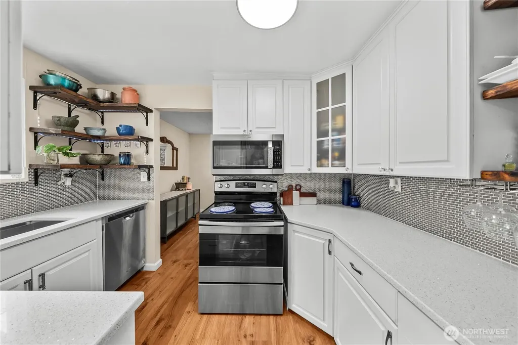 10430 Gravelly Lake Drive SW Lakewood WA 98499