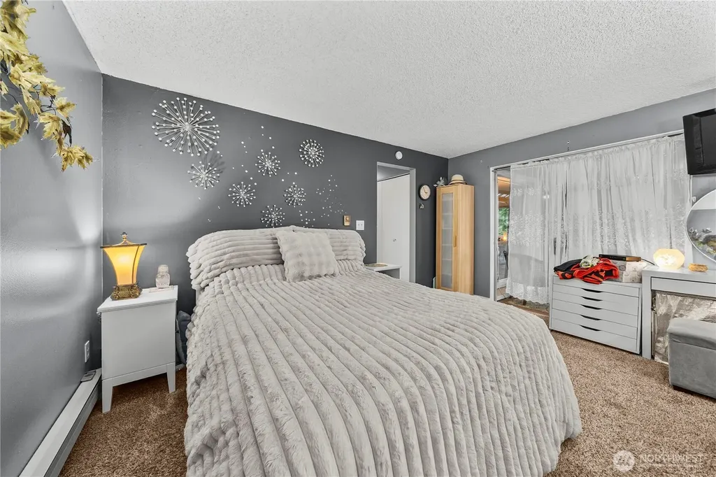 10430 Gravelly Lake Drive SW Lakewood WA 98499