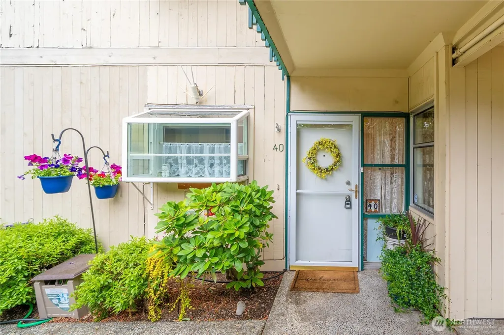 10430 Gravelly Lake Drive SW Lakewood WA 98499