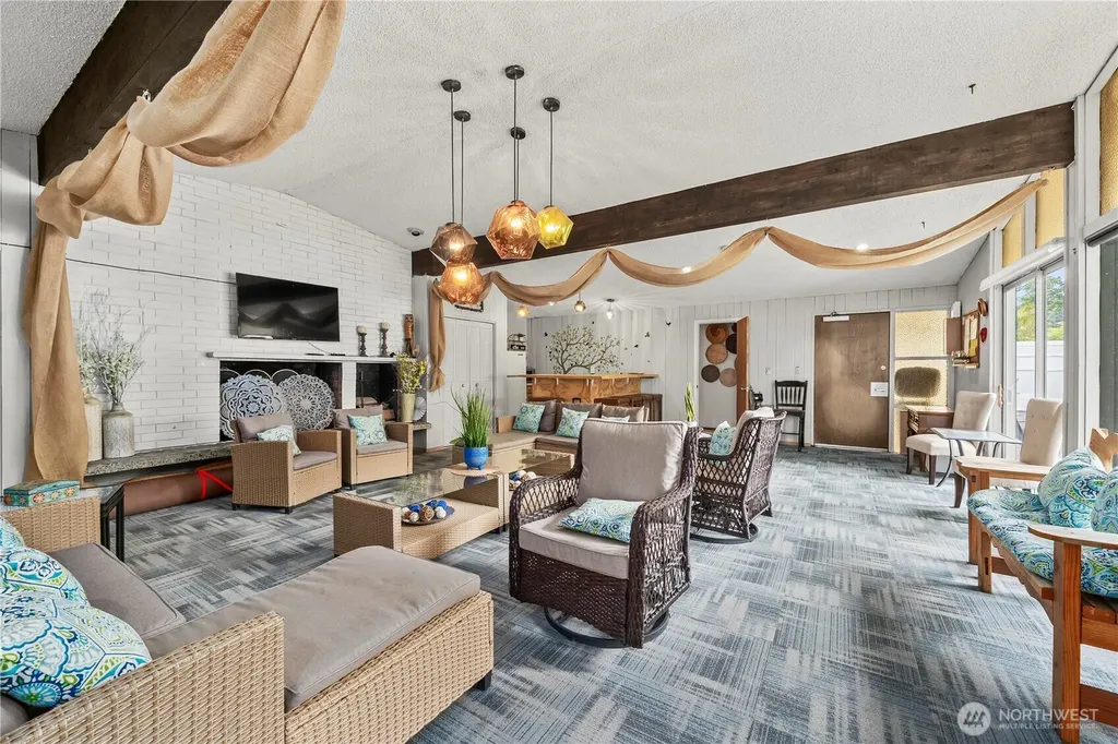 10430 Gravelly Lake Drive SW Lakewood WA 98499