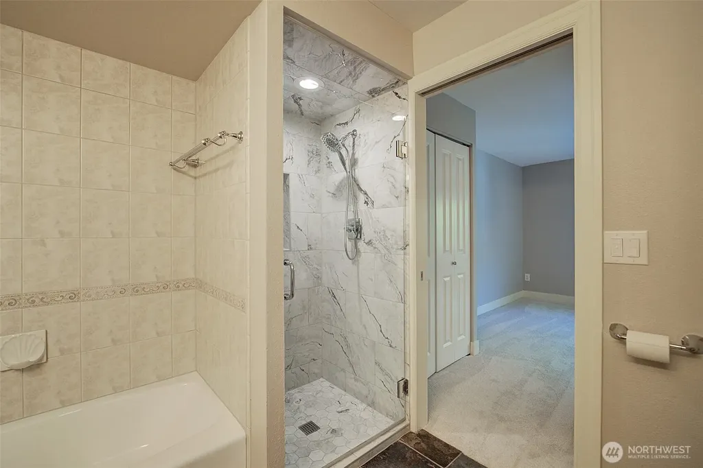 215 20th Avenue E Seattle WA 98112