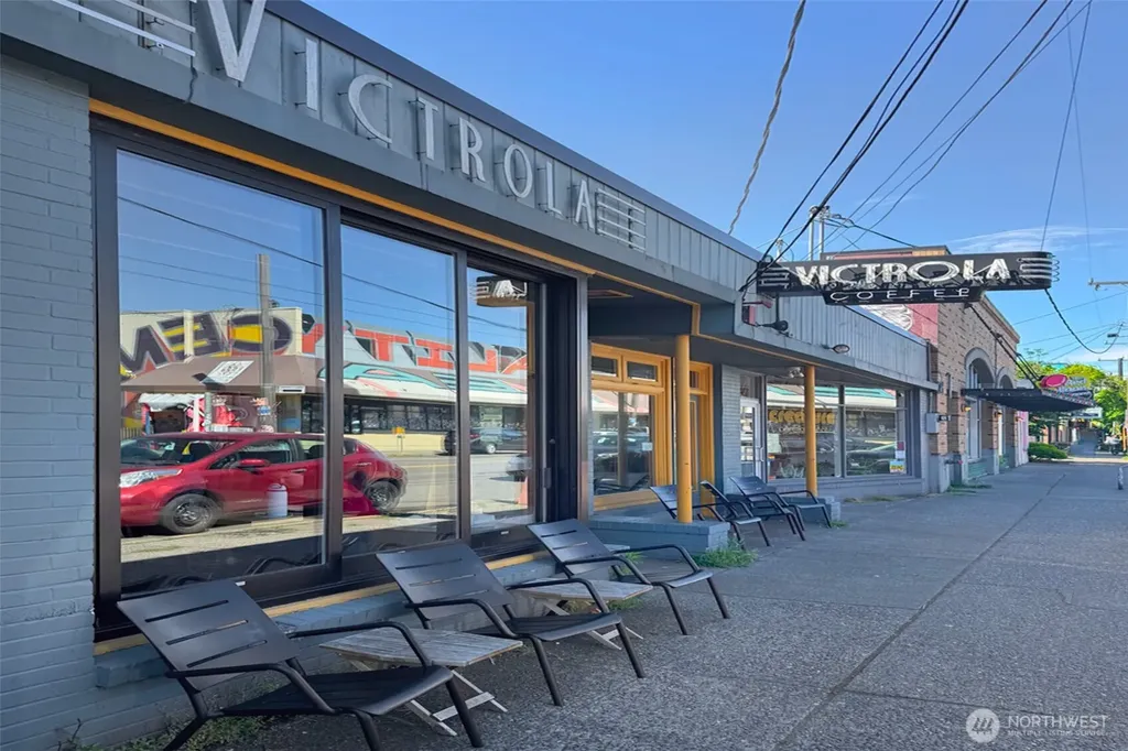 215 20th Avenue E Seattle WA 98112