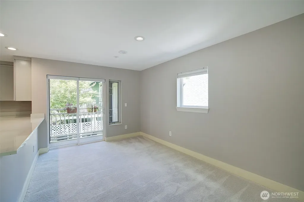 215 20th Avenue E Seattle WA 98112