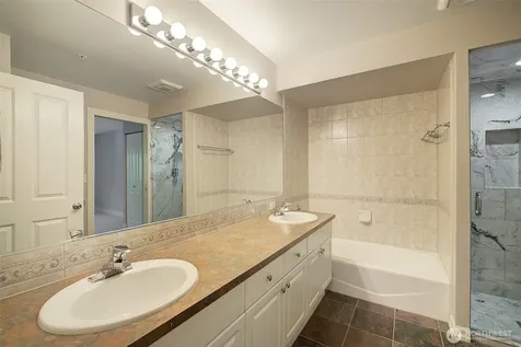 215 20th Avenue E Seattle WA 98112