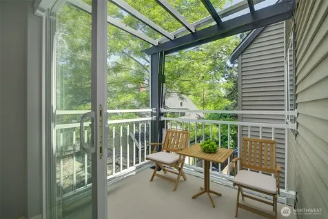 215 20th Avenue E Seattle WA 98112