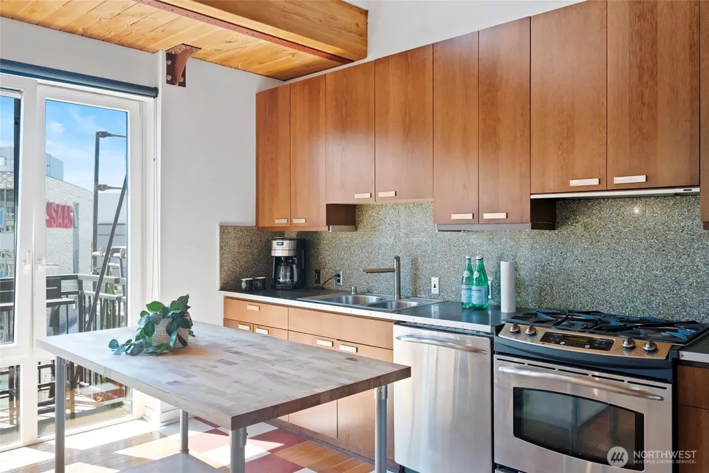 1408 12th Avenue Seattle WA 98122